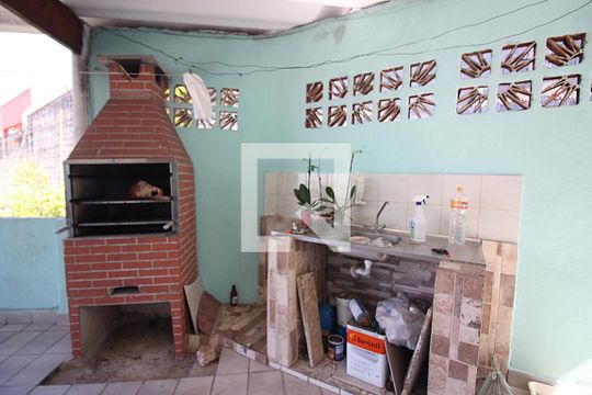 Lavanderia e churrasqueira de casa à venda com 4 quartos, 250m² em Canhema, São Bernardo do Campo