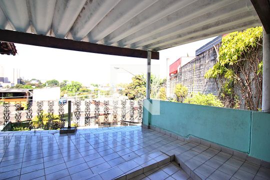 Lavanderia e churrasqueira  de casa à venda com 4 quartos, 250m² em Canhema, São Bernardo do Campo