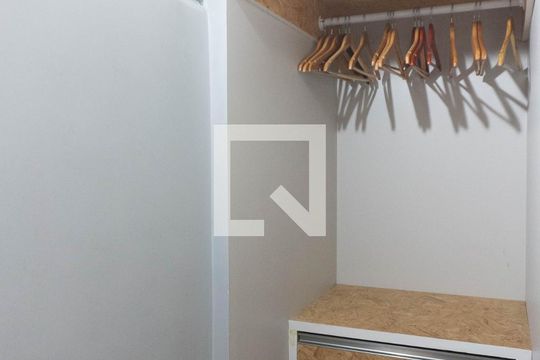 Closet de apartamento para alugar com 1 quarto, 100m² em Bela Vista, São Paulo