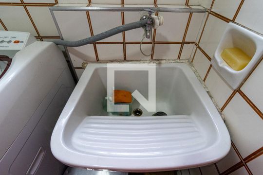 Área de serviço de apartamento para alugar com 3 quartos, 90m² em Vila Olímpia, São Paulo