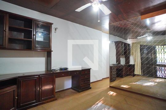 Quarto Suíte 3 de casa à venda com 3 quartos, 272m² em Boa Vista, Porto Alegre