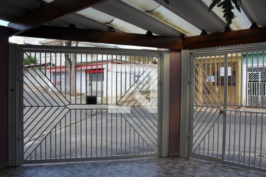 Garagem de casa à venda com 3 quartos, 130m² em Vila Francisco Mineiro, Guarulhos