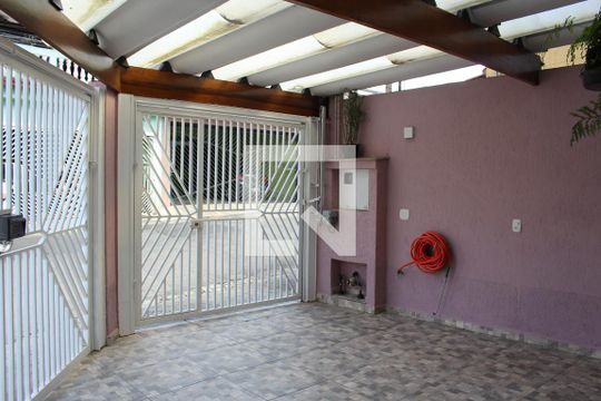 Garagem de casa à venda com 3 quartos, 130m² em Vila Francisco Mineiro, Guarulhos