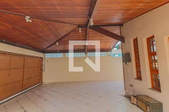 Garagem de casa à venda com 5 quartos, 450m² em Parque dos Principes, São Paulo
