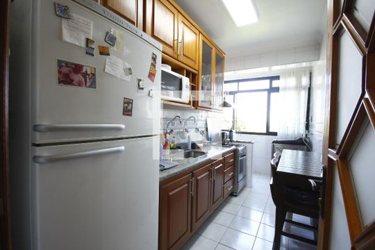 Cozinha de apartamento à venda com 1 quarto, 65m² em Vila Clementino, São Paulo