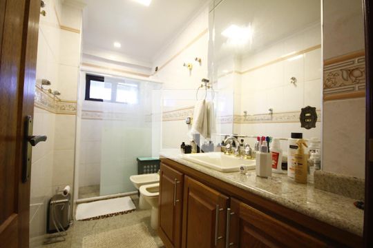 Banheiro de apartamento à venda com 1 quarto, 65m² em Vila Clementino, São Paulo