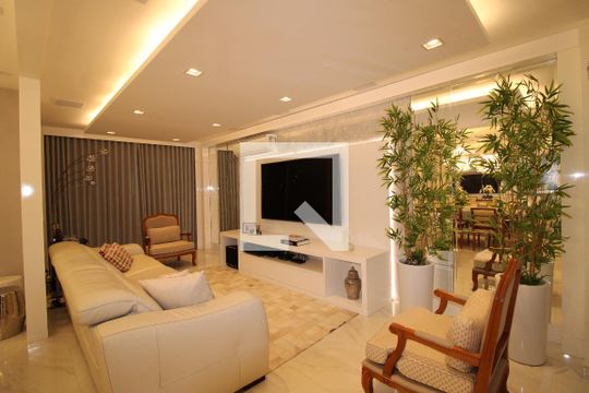 Sala de casa de condomínio à venda com 3 quartos, 240m² em Anil, Rio de Janeiro