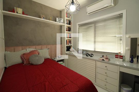 Quarto 1 de casa de condomínio à venda com 3 quartos, 240m² em Anil, Rio de Janeiro