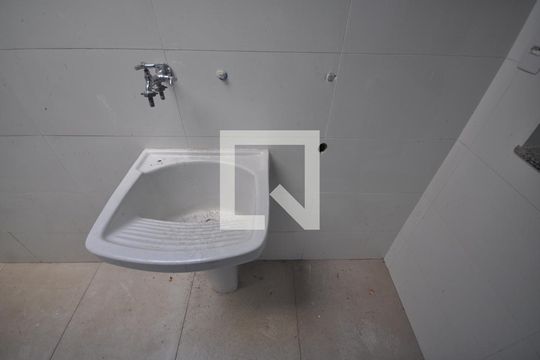 Área de Serviço de kitnet/studio para alugar com 1 quarto, 30m² em Vila Mazzei, São Paulo