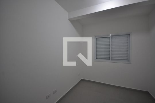 Quarto de kitnet/studio para alugar com 1 quarto, 30m² em Vila Mazzei, São Paulo