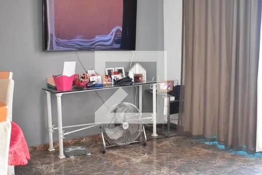 Sala de casa para alugar com 2 quartos, 76m² em Campo Grande, Rio de Janeiro