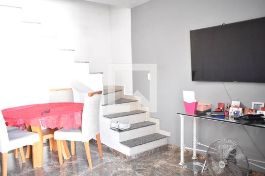 Sala de casa para alugar com 2 quartos, 76m² em Campo Grande, Rio de Janeiro