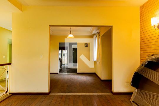 Sala de casa para alugar com 4 quartos, 530m² em Vila Mariana, São Paulo