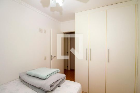 Quarto 1 de apartamento à venda com 2 quartos, 70m² em Vila Madalena, São Paulo