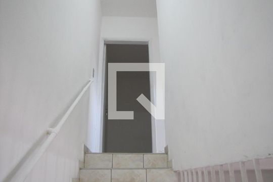 Escada de casa à venda com 2 quartos, 126m² em Jardim Penha, São Paulo