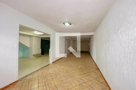Garagem de casa para alugar com 4 quartos, 300m² em Pátria Nova, Novo Hamburgo