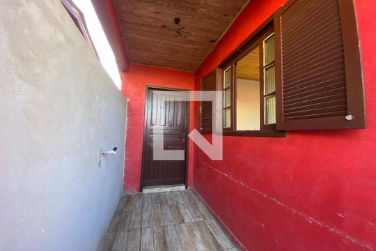 Corredor de casa para alugar com 1 quarto, 70m² em Vicentina, São Leopoldo