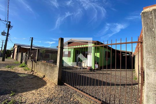 Fachada de casa para alugar com 1 quarto, 70m² em Vicentina, São Leopoldo