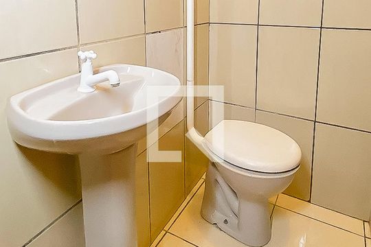Banheiro de casa para alugar com 2 quartos, 70m² em Ideal, Novo Hamburgo