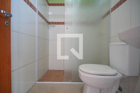 Banheiro de apartamento para alugar com 2 quartos, 60m² em Centro, São Leopoldo