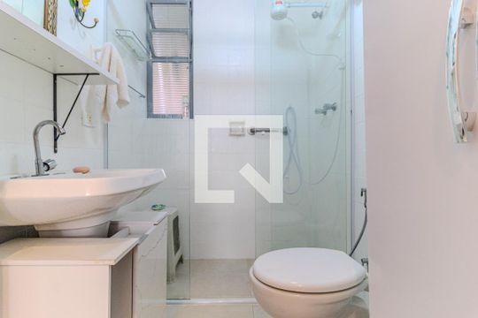 Banheiro de apartamento à venda com 1 quarto, 70m² em Santa Cecilia, São Paulo