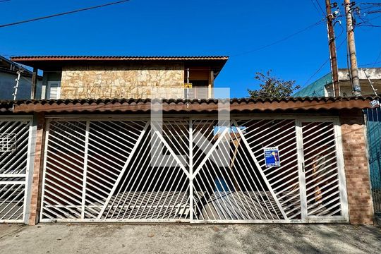 Fachada de casa à venda com 3 quartos, 240m² em Jardim Bom Clima, Guarulhos