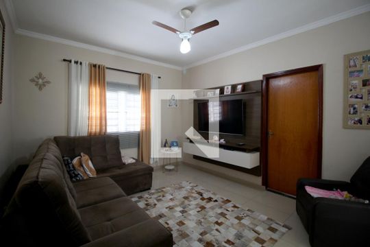 Sala de casa para alugar com 3 quartos, 151m² em Jardim Itanguá, Sorocaba