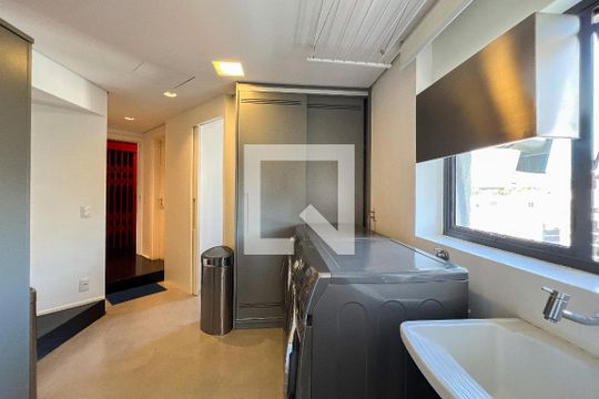 Área de Serviço de apartamento à venda com 3 quartos, 375m² em Vila Nova Conceição, São Paulo