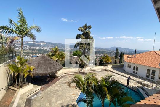 vista da Sala de TV de casa de condomínio à venda com 4 quartos, 533m² em Alphaville, Santana de Parnaíba