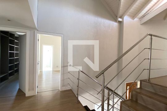 Hall de casa de condomínio à venda com 4 quartos, 533m² em Alphaville, Santana de Parnaíba