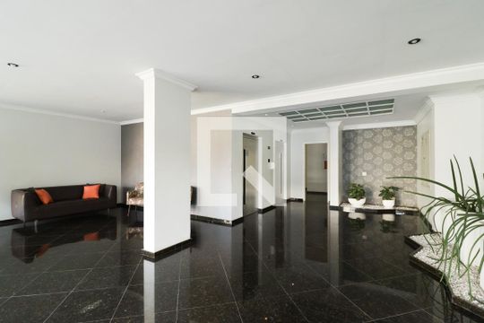 Hall de entrada de apartamento à venda com 2 quartos, 98m² em Água Fria, São Paulo