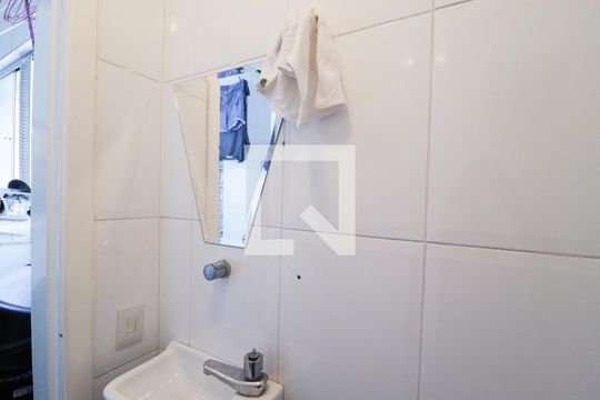 Banheiro de Serviço de apartamento à venda com 2 quartos, 98m² em Água Fria, São Paulo