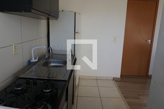 Cozinha de apartamento para alugar com 2 quartos, 50m² em Operário, Novo Hamburgo