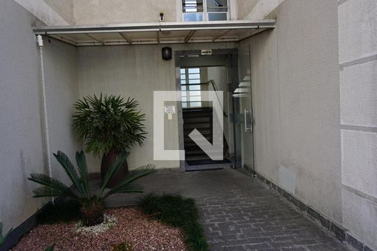 Fachada do bloco de apartamento para alugar com 2 quartos, 50m² em Operário, Novo Hamburgo