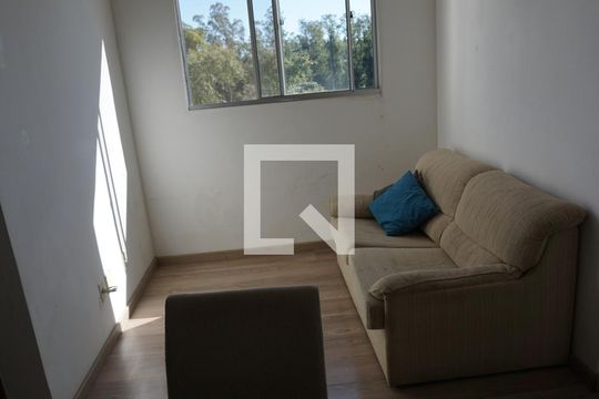 Sala de apartamento para alugar com 2 quartos, 50m² em Operário, Novo Hamburgo