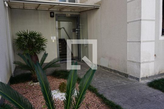 Fachada do bloco de apartamento para alugar com 2 quartos, 50m² em Operário, Novo Hamburgo
