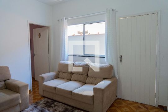 Casa à venda com 2 quartos, 112m² em Vila Eldizia, Santo André