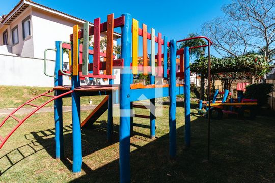 Área comum - Playground de casa de condomínio para alugar com 2 quartos, 72m² em Jardim Colonia, Jundiaí