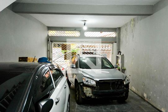 Garagem de casa à venda com 3 quartos, 275m² em Jardim Flor da Montanha, Guarulhos