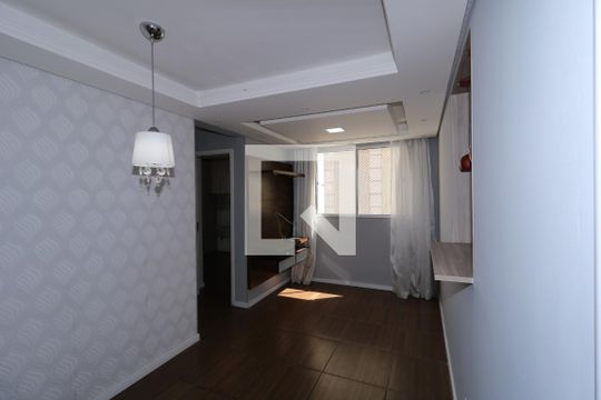 Sala de apartamento à venda com 2 quartos, 46m² em Vila Homero Thon, Santo André
