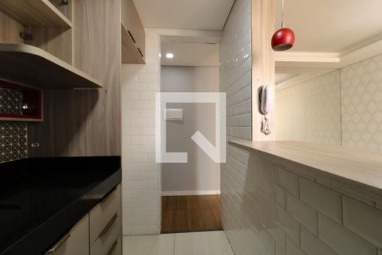 Cozinha de apartamento à venda com 2 quartos, 46m² em Vila Homero Thon, Santo André