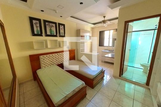Quarto 1 de apartamento para alugar com 1 quarto, 20m² em Jardim Cidade Pirituba, São Paulo