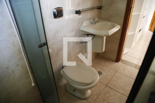 Banheiro de apartamento para alugar com 1 quarto, 20m² em Jardim Cidade Pirituba, São Paulo