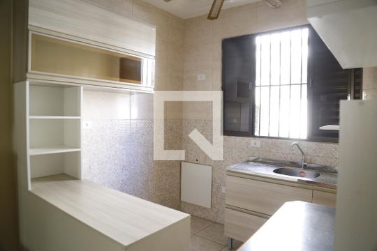 Cozinha de apartamento para alugar com 1 quarto, 20m² em Jardim Cidade Pirituba, São Paulo