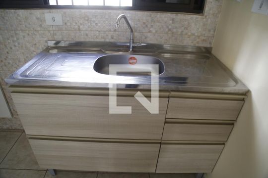 Cozinha de apartamento para alugar com 1 quarto, 20m² em Jardim Cidade Pirituba, São Paulo