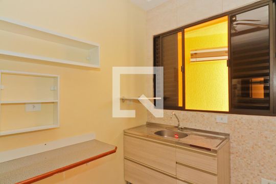 Cozinha de kitnet/studio para alugar com 1 quarto, 19m² em Jardim Cidade Pirituba, São Paulo