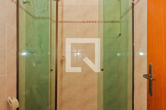 Banheiro de kitnet/studio para alugar com 1 quarto, 19m² em Jardim Cidade Pirituba, São Paulo