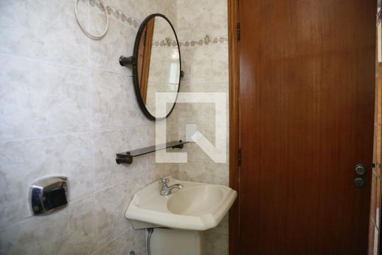 Banheiro de apartamento para alugar com 1 quarto, 20m² em Jardim Cidade Pirituba, São Paulo