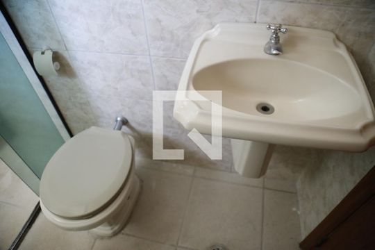 Banheiro de apartamento para alugar com 1 quarto, 20m² em Jardim Cidade Pirituba, São Paulo