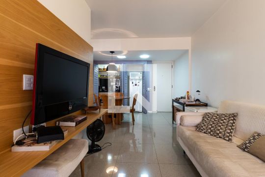 Sala de apartamento para alugar com 1 quarto, 48m² em Pinheiros, São Paulo